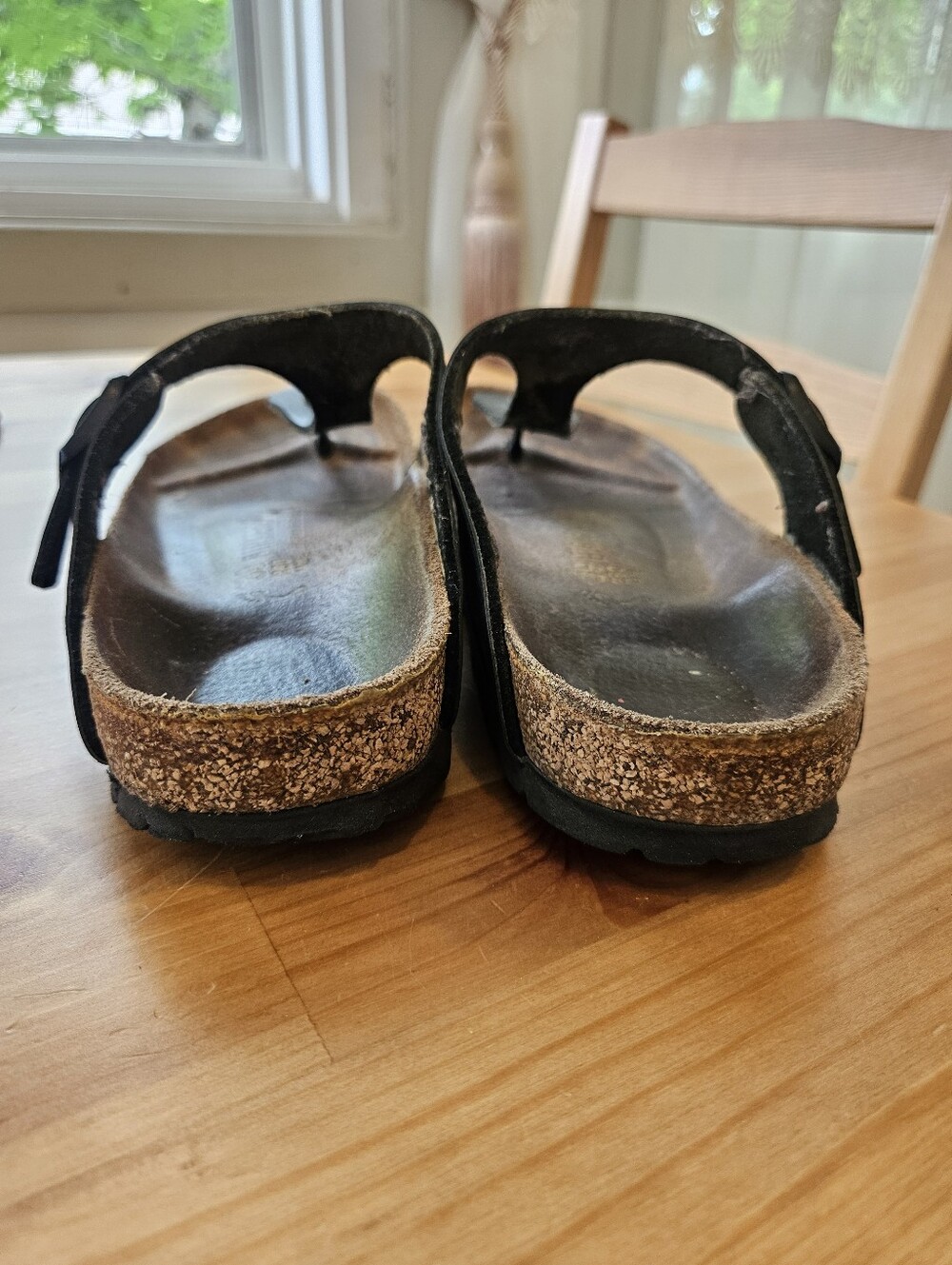 Women's BIRKENSTOCK Gizeh Sandals Size 8 - Picture 3 of 9